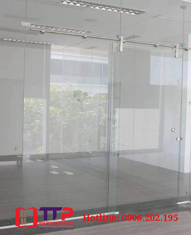 Cửa kính cường lực - Vách ngăn văn phòng kính cường lực