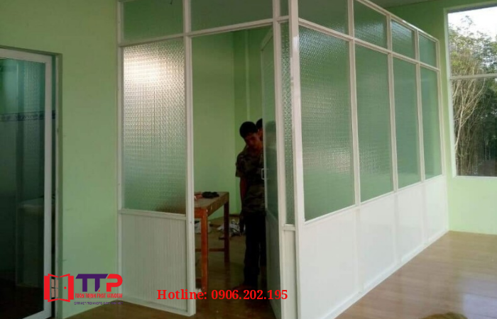 Vách ngăn nhôm kính giá rẻ | Toàn Thịnh Phát Window