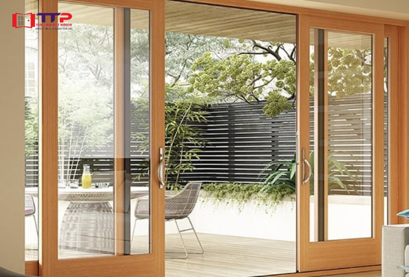 Cửa gỗ kính cường lực 4 cánh lùa