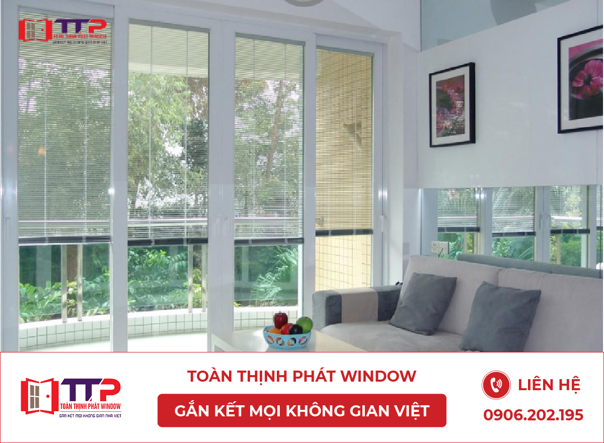 Cửa kính cường lực giúp tạo nên sự sang trọng, hiện đại cho không gian