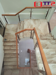 Lan can kính cường lực