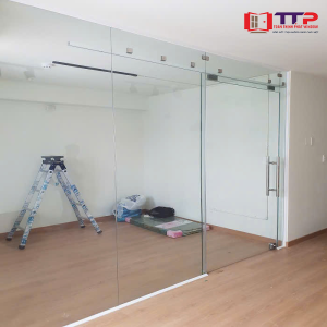 Làm cửa nhôm kính Thủ Đức uy tín