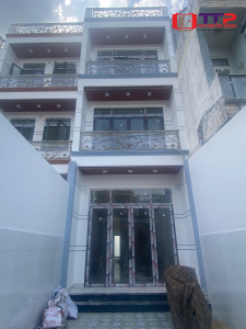thi-cong-nhom-kinh-binh-thanh
