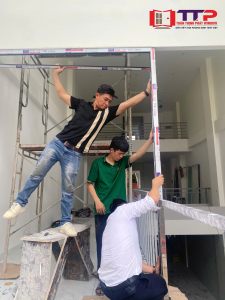 thi công nhôm kính quận 2