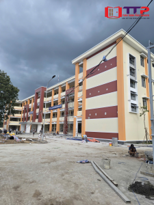 Hoàn thiện hạng mục nhôm kính